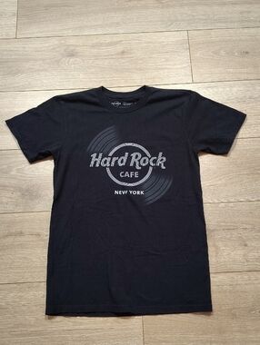 Hard Rock Cafe Black and Gray New York Graphic Tee,  Ladies Size Small
